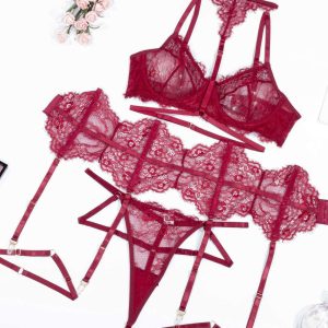 Indulge in luxury and elegance with our Eyelash Lace Five-Piece Lingerie Set, designed to make you feel beautiful and confident.