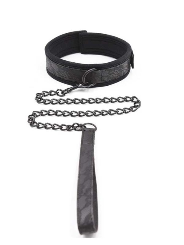 Lace Collar Elevate your style with our exquisite Lace Collar, a perfect blend of sophistication and versatility.