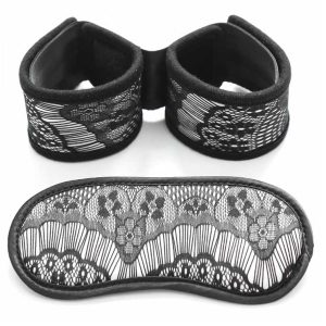 Lace Flower Set Elevate your style with our Lace Flower Set, a perfect blend of elegance and comfort.