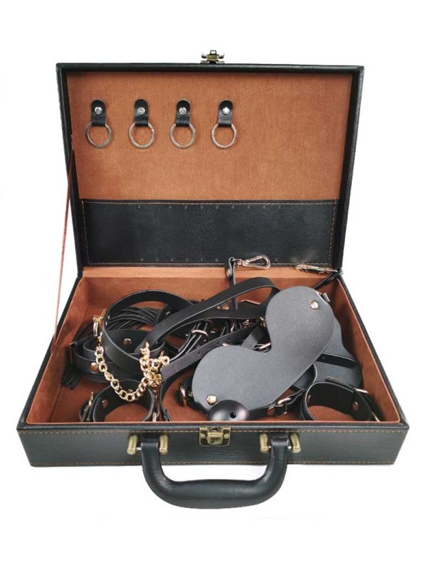 True Love Bondage Set-9 pcs Indulge in the enticing world of sensual exploration with the True Love Bondage Set, featuring nine meticulously crafted pieces that elevate your intimate experiences.