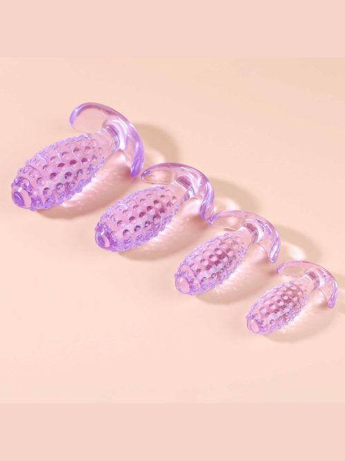 Transparent anal plug shaped like a pineapple, combining a playful design with smooth contours for a unique and enjoyable experience