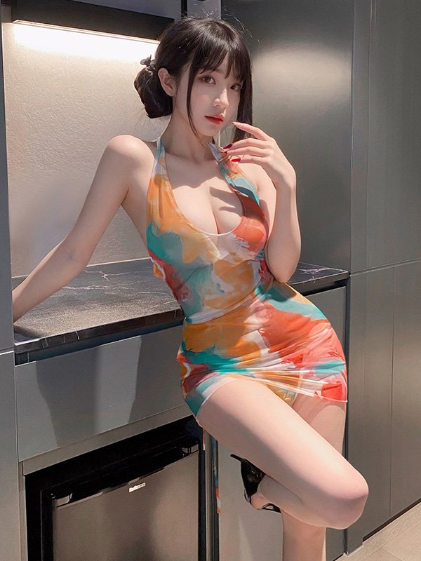 Stunning Deep V Ombre Lingerie featuring a bold design that accentuates curves for a seductive look