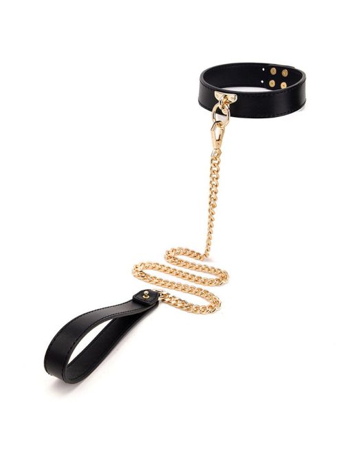A chic leather collar designed for style and comfort, perfect for enhancing any outfit
